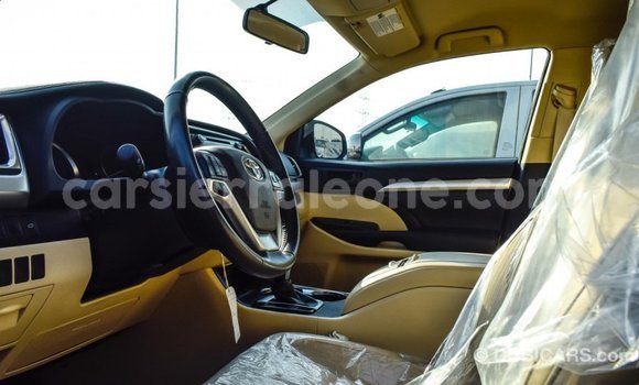 Buy Import Toyota Highlander Black Car in Import - Dubai in Kailahun Buy Import Toyota Highlander Black Car in Import - Dubai in Kailahun