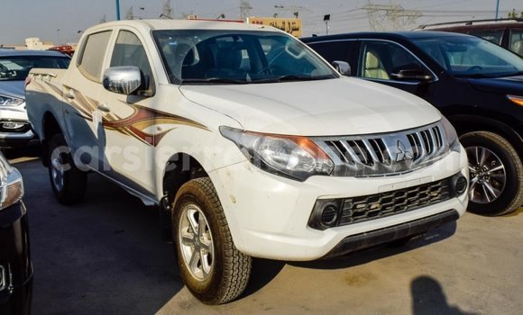 Buy Import Mitsubishi L200 White Car in Import - Dubai in Kailahun Buy Import Mitsubishi L200 White Car in Import - Dubai in Kailahun