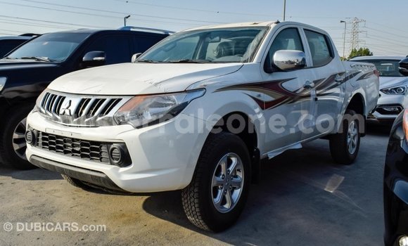 Buy Import Mitsubishi L200 White Car in Import - Dubai in Kailahun Buy Import Mitsubishi L200 White Car in Import - Dubai in Kailahun