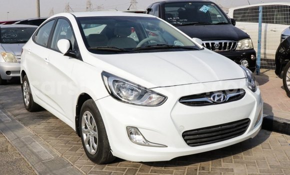 Buy Import Hyundai Accent White Car in Import - Dubai in Kailahun Buy Import Hyundai Accent White Car in Import - Dubai in Kailahun