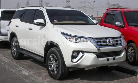 Buy Import Toyota Fortuner White Car in Import - Dubai in Kailahun Buy Import Toyota Fortuner White Car in Import - Dubai in Kailahun