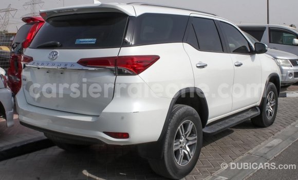 Buy Import Toyota Fortuner White Car in Import - Dubai in Kailahun Buy Import Toyota Fortuner White Car in Import - Dubai in Kailahun