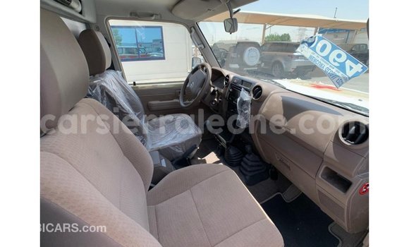 Buy Import Toyota Land Cruiser Beige Car in Import - Dubai in Kailahun Buy Import Toyota Land Cruiser Beige Car in Import - Dubai in Kailahun