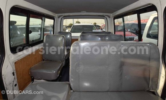 Acheter Import Voiture Toyota Hiace Blanc à Import - Dubai, Kailahun Acheter Import Voiture Toyota Hiace Blanc à Import - Dubai, Kailahun