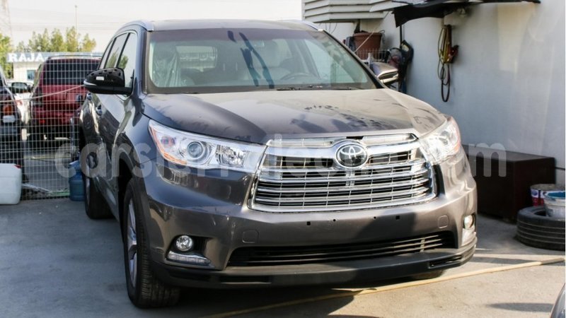 Big with watermark toyota highlander kailahun import dubai 4818