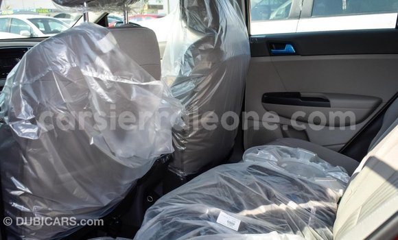 Acheter Import Voiture Kia Sportage Rouge à Import - Dubai, Kailahun Acheter Import Voiture Kia Sportage Rouge à Import - Dubai, Kailahun