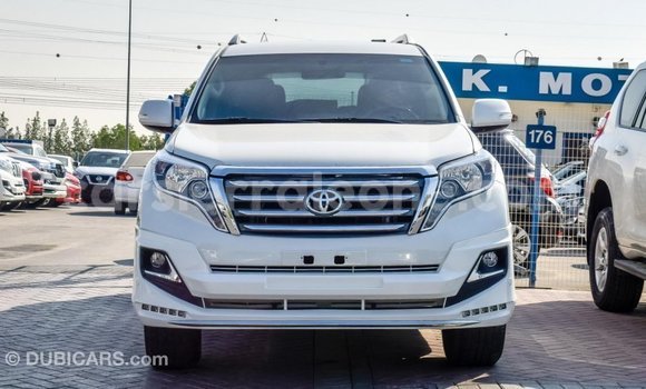 Acheter Import Voiture Toyota Prado Blanc à Import - Dubai, Kailahun Acheter Import Voiture Toyota Prado Blanc à Import - Dubai, Kailahun