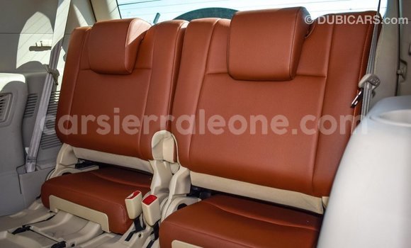 Acheter Import Voiture Toyota Prado Blanc à Import - Dubai, Kailahun Acheter Import Voiture Toyota Prado Blanc à Import - Dubai, Kailahun