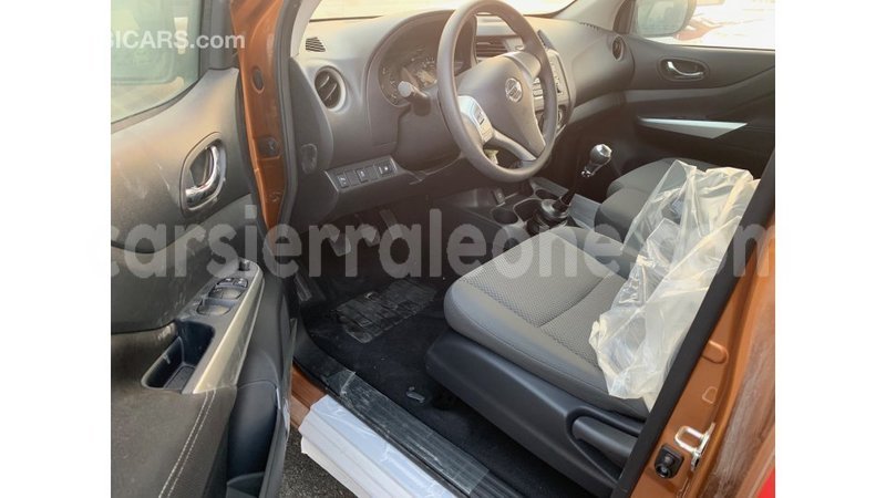 Big with watermark nissan navara kailahun import dubai 4833