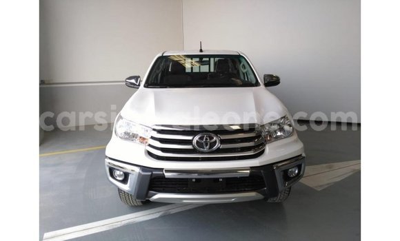 Buy Import Toyota Hilux White Car in Import - Dubai in Kailahun Buy Import Toyota Hilux White Car in Import - Dubai in Kailahun