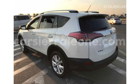 Buy Import Toyota 4Runner White Car in Import - Dubai in Kailahun Buy Import Toyota 4Runner White Car in Import - Dubai in Kailahun