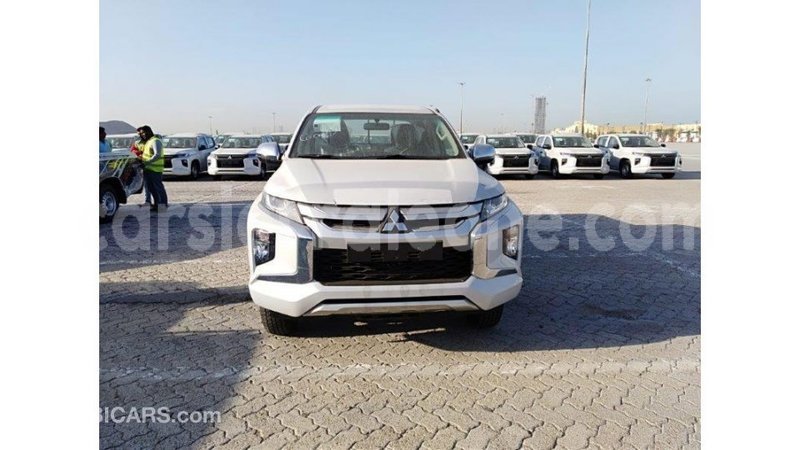 Big with watermark mitsubishi l200 kailahun import dubai 4870