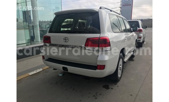 Buy Import Toyota Land Cruiser White Car in Import - Dubai in Kailahun Buy Import Toyota Land Cruiser White Car in Import - Dubai in Kailahun