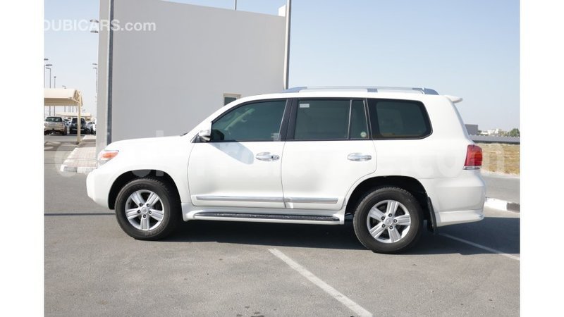 Big with watermark toyota land cruiser kailahun import dubai 4879