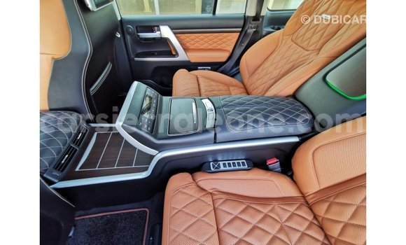 Buy Import Toyota Land Cruiser Black Car in Import - Dubai in Kailahun Buy Import Toyota Land Cruiser Black Car in Import - Dubai in Kailahun