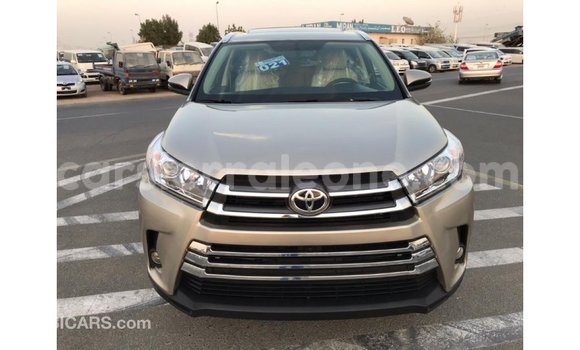 Buy Import Toyota Highlander Other Car in Import - Dubai in Kailahun Buy Import Toyota Highlander Other Car in Import - Dubai in Kailahun