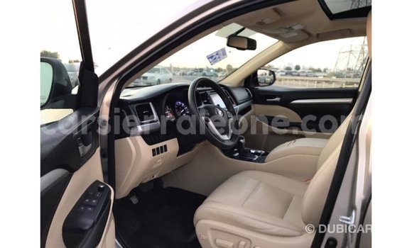 Buy Import Toyota Highlander Other Car in Import - Dubai in Kailahun Buy Import Toyota Highlander Other Car in Import - Dubai in Kailahun