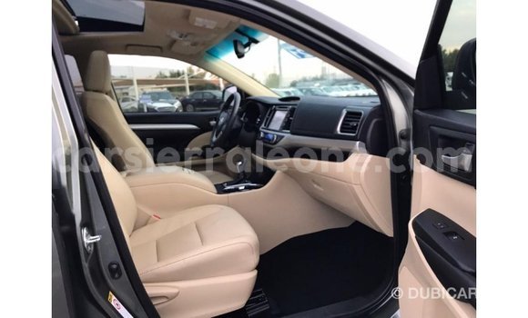 Buy Import Toyota Highlander Other Car in Import - Dubai in Kailahun Buy Import Toyota Highlander Other Car in Import - Dubai in Kailahun