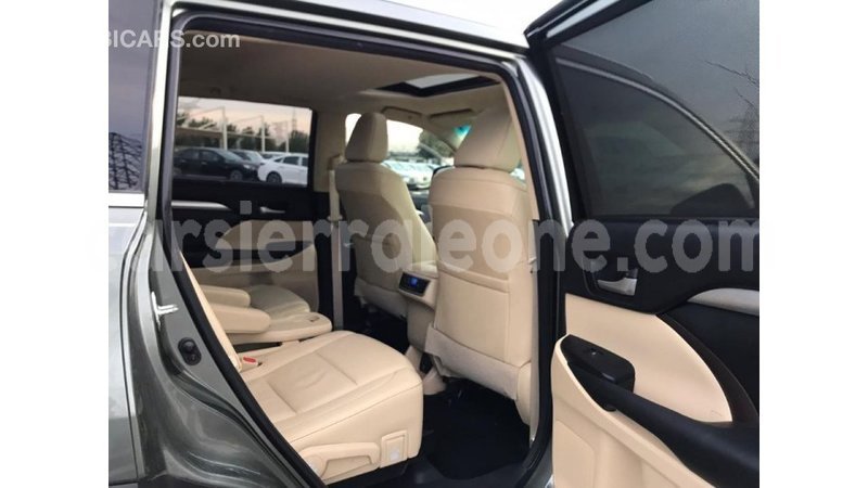 Big with watermark toyota highlander kailahun import dubai 4892