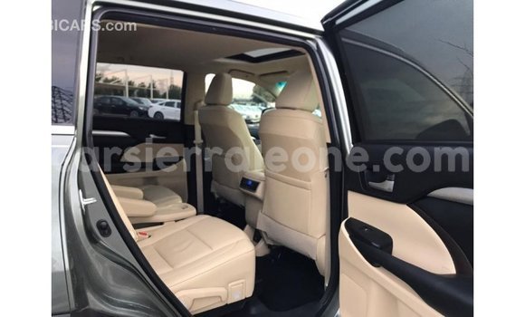 Buy Import Toyota Highlander Other Car in Import - Dubai in Kailahun Buy Import Toyota Highlander Other Car in Import - Dubai in Kailahun