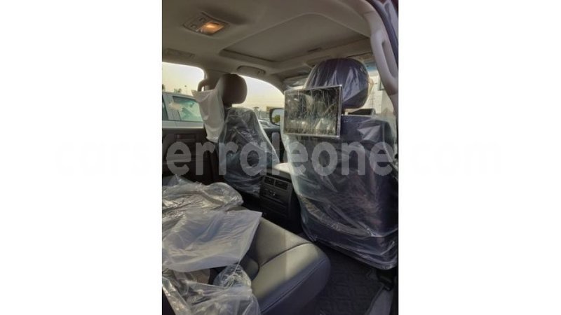 Big with watermark toyota land cruiser kailahun import dubai 4893