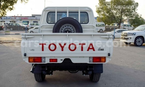 Buy Import Toyota Land Cruiser White Car in Import - Dubai in Kailahun Buy Import Toyota Land Cruiser White Car in Import - Dubai in Kailahun