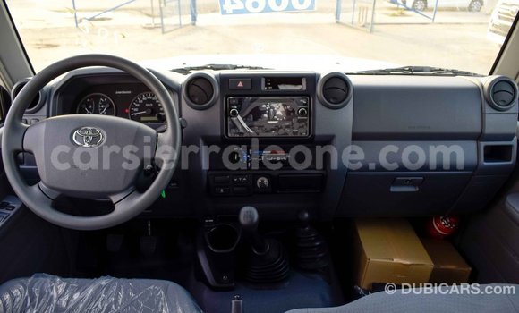 Buy Import Toyota Land Cruiser White Car in Import - Dubai in Kailahun Buy Import Toyota Land Cruiser White Car in Import - Dubai in Kailahun