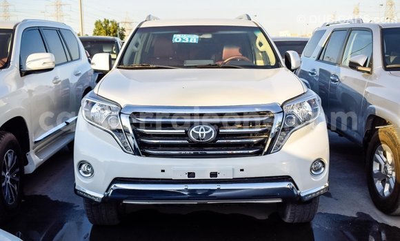 Acheter Import Voiture Toyota Prado Blanc à Import - Dubai, Kailahun Acheter Import Voiture Toyota Prado Blanc à Import - Dubai, Kailahun