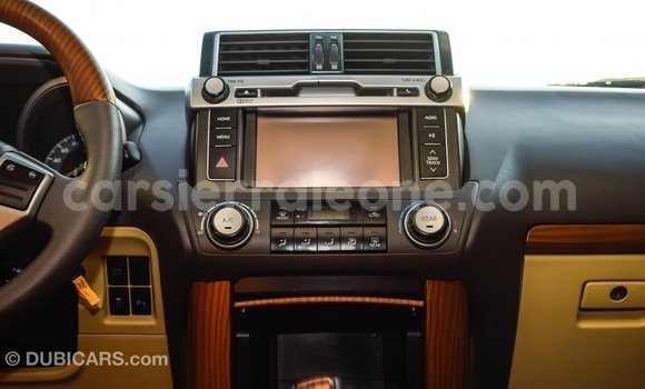 Acheter Import Voiture Toyota Prado Blanc à Import - Dubai, Kailahun Acheter Import Voiture Toyota Prado Blanc à Import - Dubai, Kailahun