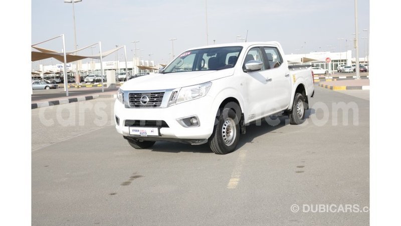 Big with watermark nissan navara kailahun import dubai 4912