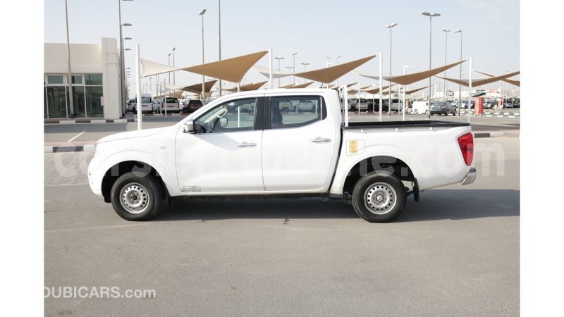 Big with watermark nissan navara kailahun import dubai 4912