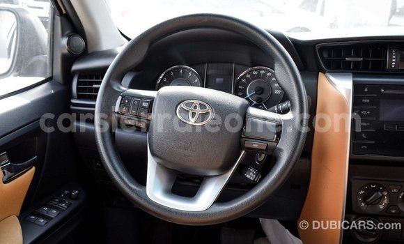 Acheter Import Voiture Toyota Fortuner Blanc à Import - Dubai, Kailahun Acheter Import Voiture Toyota Fortuner Blanc à Import - Dubai, Kailahun