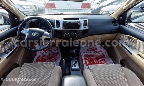 Acheter Import Voiture Toyota Fortuner Autre à Import - Dubai, Kailahun Acheter Import Voiture Toyota Fortuner Autre à Import - Dubai, Kailahun