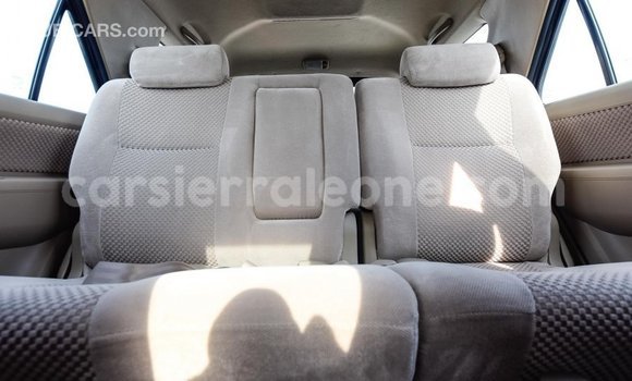 Acheter Import Voiture Toyota Fortuner Noir à Import - Dubai, Kailahun Acheter Import Voiture Toyota Fortuner Noir à Import - Dubai, Kailahun