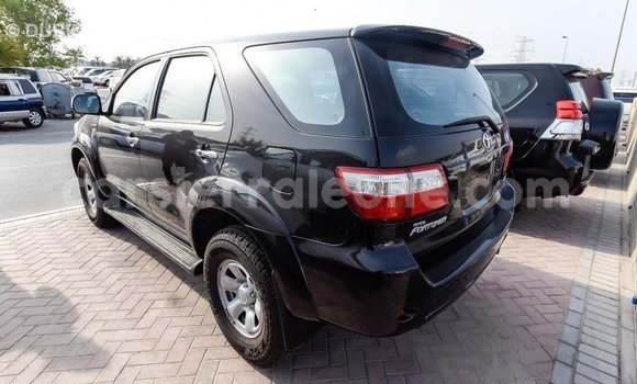 Acheter Import Voiture Toyota Fortuner Noir à Import - Dubai, Kailahun Acheter Import Voiture Toyota Fortuner Noir à Import - Dubai, Kailahun