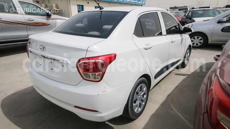 Big with watermark hyundai i10 kailahun import dubai 4929