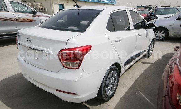 Acheter Import Voiture Hyundai i10 Blanc à Import - Dubai, Kailahun Acheter Import Voiture Hyundai i10 Blanc à Import - Dubai, Kailahun