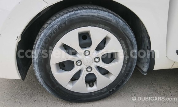 Acheter Import Voiture Hyundai i10 Blanc à Import - Dubai, Kailahun Acheter Import Voiture Hyundai i10 Blanc à Import - Dubai, Kailahun