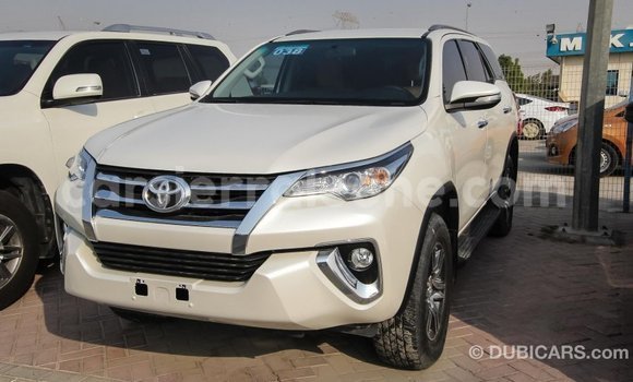 Buy Import Toyota Fortuner White Car in Import - Dubai in Kailahun Buy Import Toyota Fortuner White Car in Import - Dubai in Kailahun