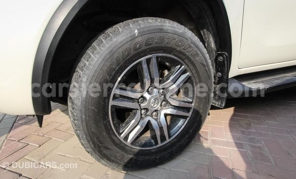 Buy Import Toyota Fortuner White Car in Import - Dubai in Kailahun Buy Import Toyota Fortuner White Car in Import - Dubai in Kailahun