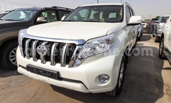 Acheter Import Voiture Toyota Prado Blanc à Import - Dubai, Kailahun Acheter Import Voiture Toyota Prado Blanc à Import - Dubai, Kailahun