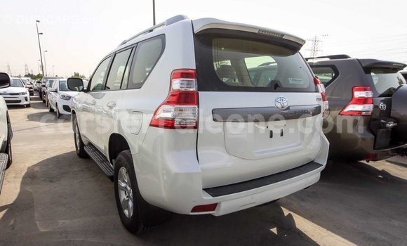 Acheter Import Voiture Toyota Prado Blanc à Import - Dubai, Kailahun Acheter Import Voiture Toyota Prado Blanc à Import - Dubai, Kailahun