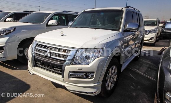 Acheter Import Voiture Mitsubishi Pajero Blanc à Import - Dubai, Kailahun Acheter Import Voiture Mitsubishi Pajero Blanc à Import - Dubai, Kailahun
