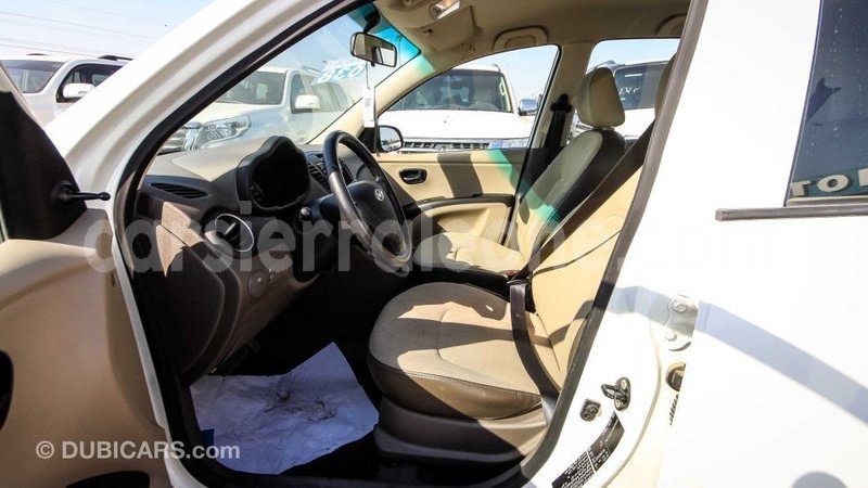 Big with watermark hyundai i10 kailahun import dubai 4947