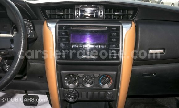 Buy Import Toyota Fortuner White Car in Import - Dubai in Kailahun Buy Import Toyota Fortuner White Car in Import - Dubai in Kailahun