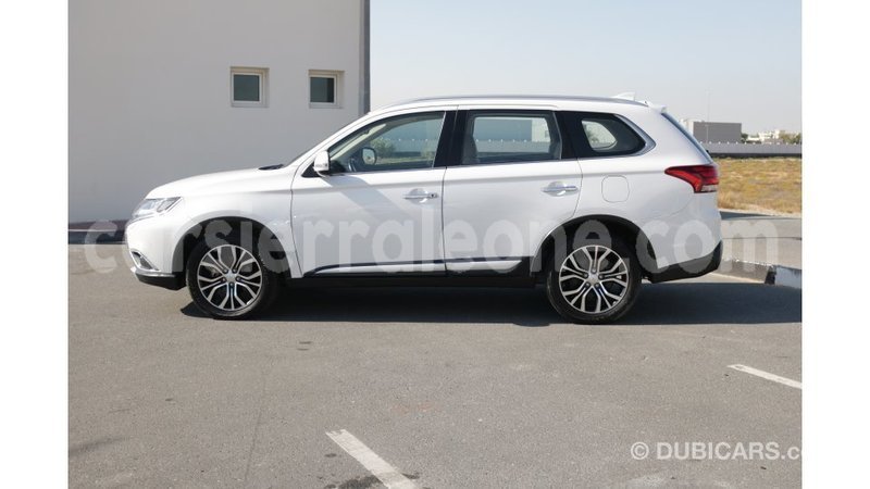 Big with watermark mitsubishi outlander kailahun import dubai 4964