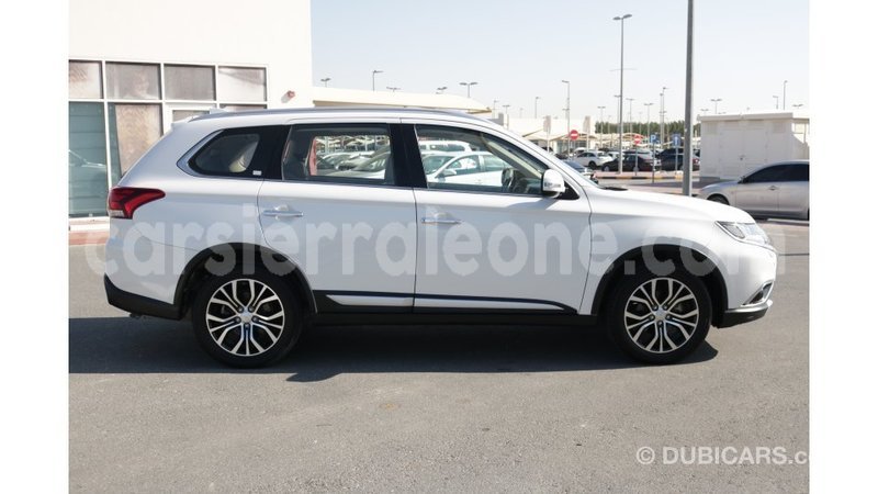 Big with watermark mitsubishi outlander kailahun import dubai 4964