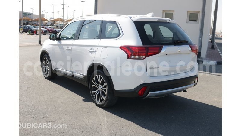 Big with watermark mitsubishi outlander kailahun import dubai 4964