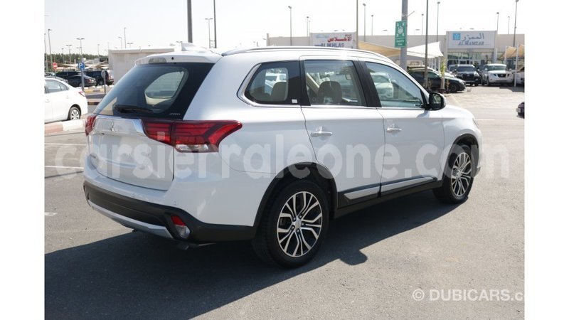 Big with watermark mitsubishi outlander kailahun import dubai 4964