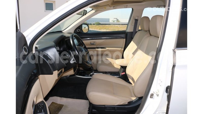 Big with watermark mitsubishi outlander kailahun import dubai 4964